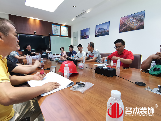 广州办公室装修设计