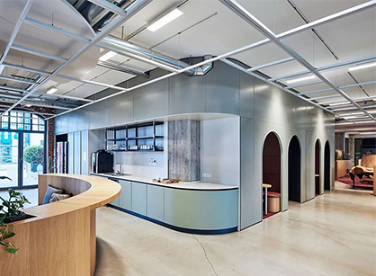 将古老修建和现代饰面相互连系的鞋履品牌办公室装修空间是怎样的——Birkenstock